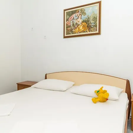 Ana * Biograd Na Moru