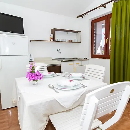 Ana Apartmán Biograd Na Moru