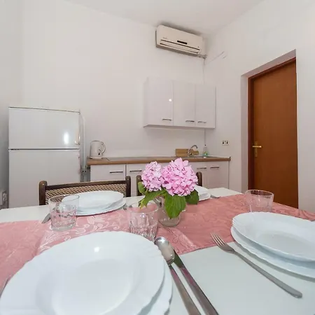Ana Apartmán Biograd Na Moru
