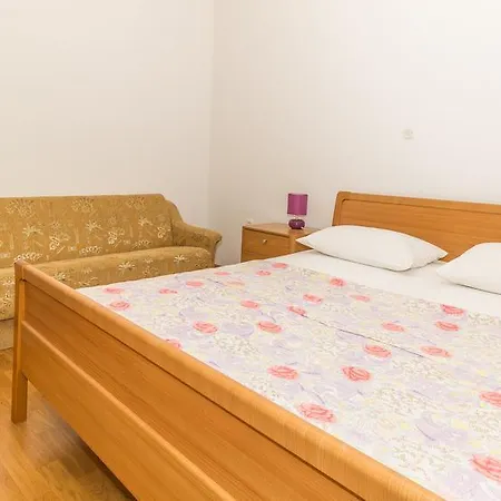 Apartman Ana *