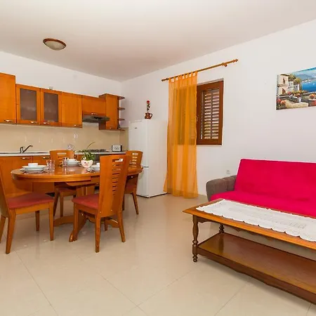 Ana Apartman Biograd na Moru