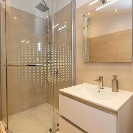 Ana Apartman *
